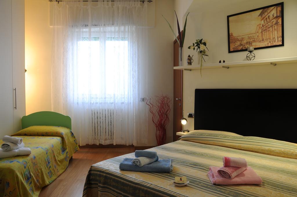 פירנצה Zeus Rooms Superior חדר תמונה
